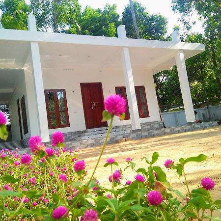 Coconut Garden Apartment Cherai Beach Exterior foto
