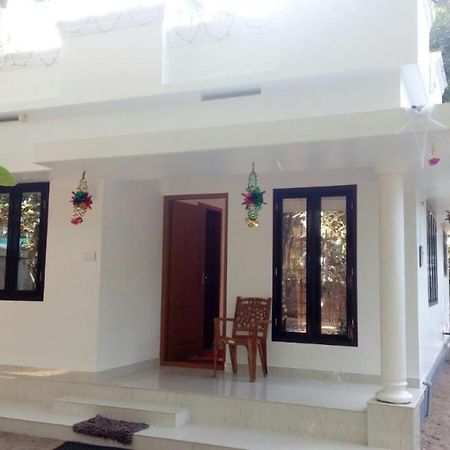 Coconut Garden Apartment Cherai Beach Exterior foto